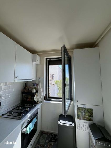 Apartament cu 2 camere decomandat în Crângași