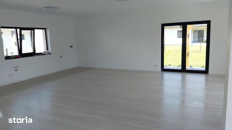 Casă cu 3 camere cu Teren 600 Mp în Tăuții-Măgherăuș