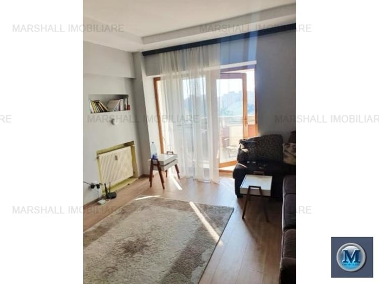 Apartament cu 3 camere decomandat în Republicii