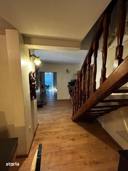 Casă cu 6 camere cu Teren 450 Mp în Vasile Alecsandri