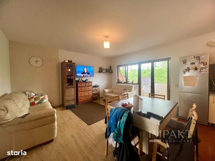 Apartament cu 3 camere, mobilat în Câmpului