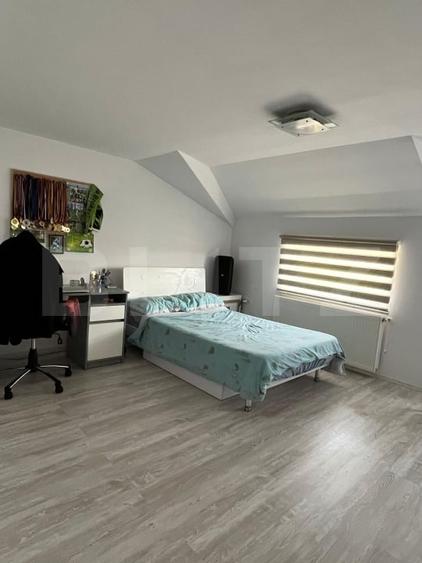 Casă individuală cu 5 camere cu Canalizare în Exterior Est