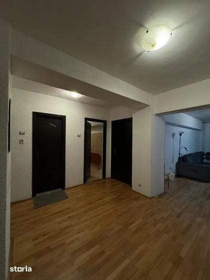 Apartament cu 3 camere decomandat în Centrul Civic
