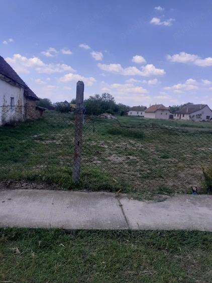 Teren de 1080 mp, în Bulgăruș