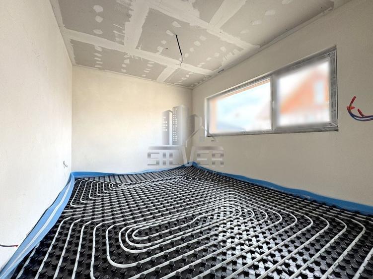 Casă individuală cu 5 camere cu Canalizare în Chinteni