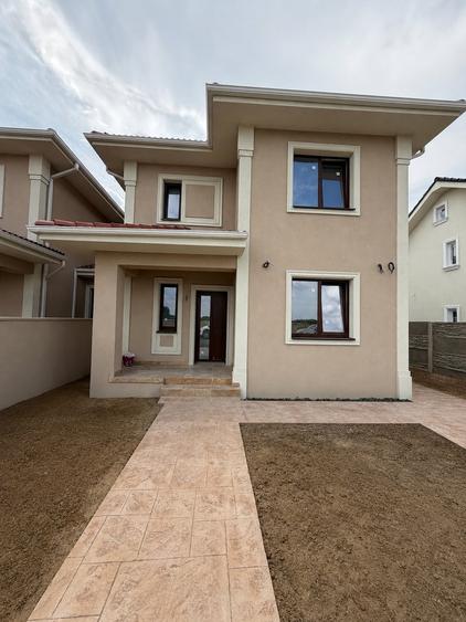 Duplex cu 5 camere cu Teren 397 Mp în Moșnița Nouă