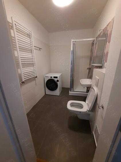 Apartament cu 3 camere semidecomandat în Tipografilor