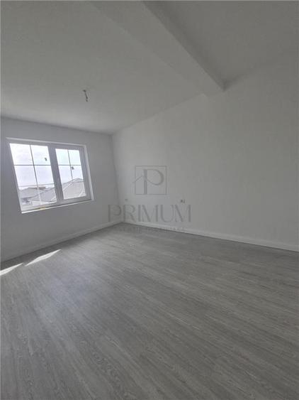 Duplex cu 4 camere cu Teren 300 Mp în Moșnița Nouă