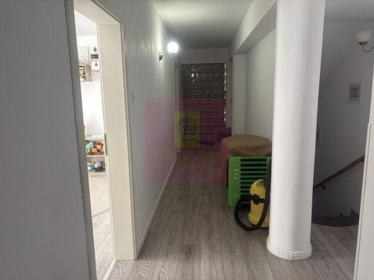 Casă cu Teren 446 Mp în Drumul Sării