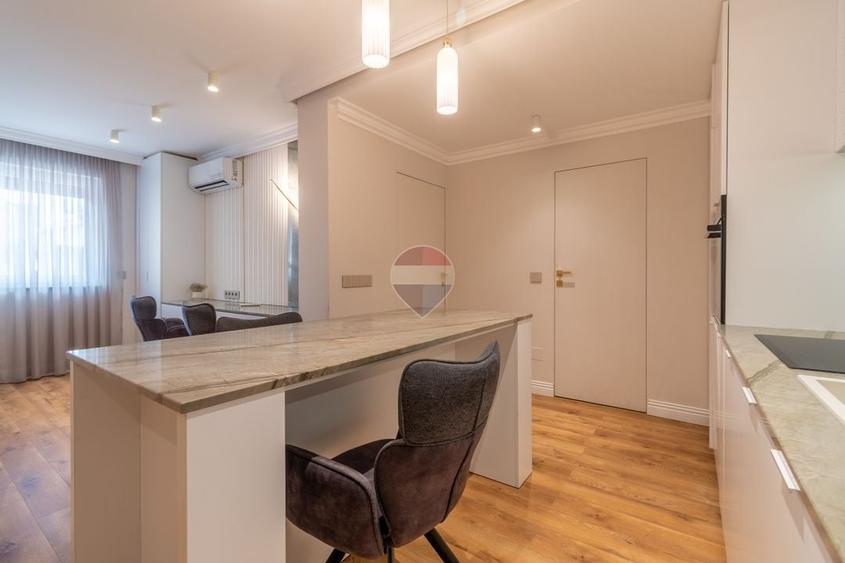 Apartament cu 2 camere semidecomandat în Central