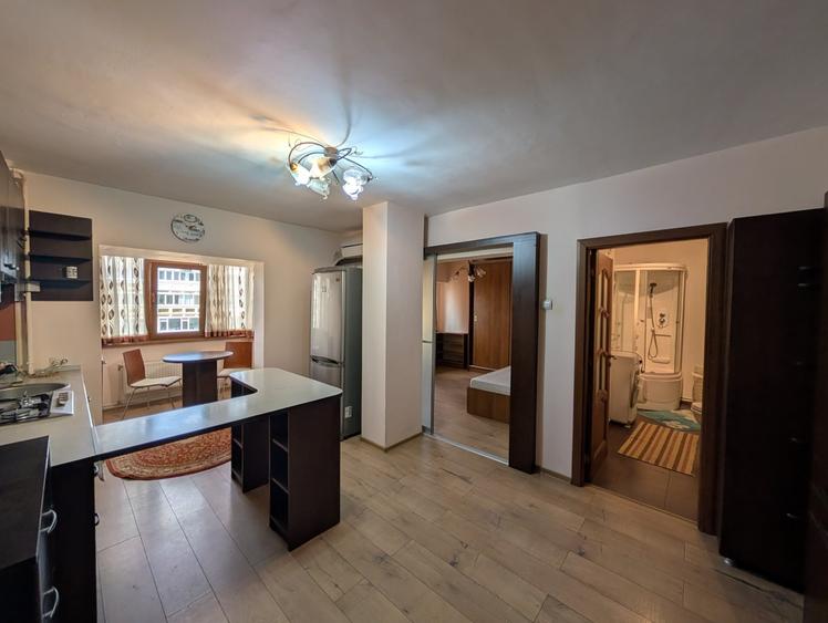 Apartament cu 2 camere decomandat în Ultracentral