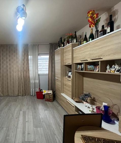 Apartament cu 2 camere decomandat, mobilat în Central — fotografia 2