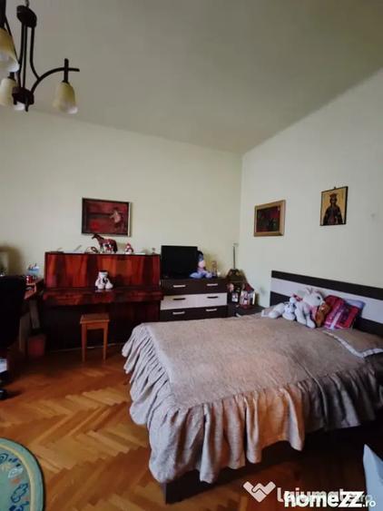 Casă cu 3 camere cu Teren 327 Mp în Central