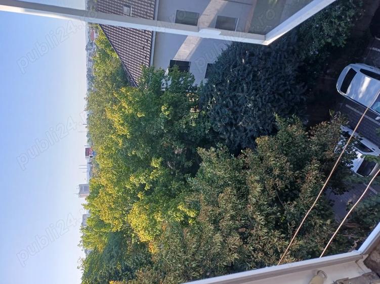 Apartament cu 3 camere decomandat în Tineretului