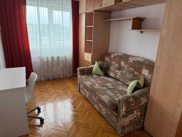 Inchiriez pe perioada Untold apartament 2 camere in Manastur - 2