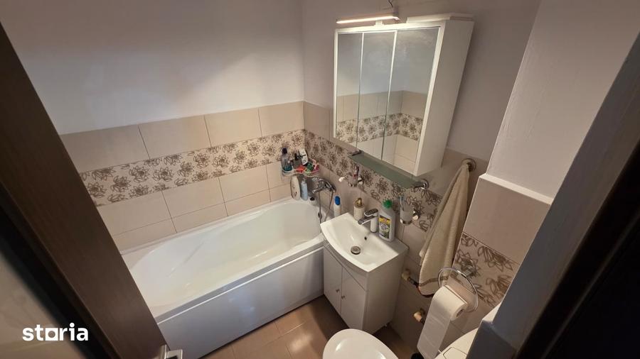 Apartament cu 2 camere decomandat în Sud