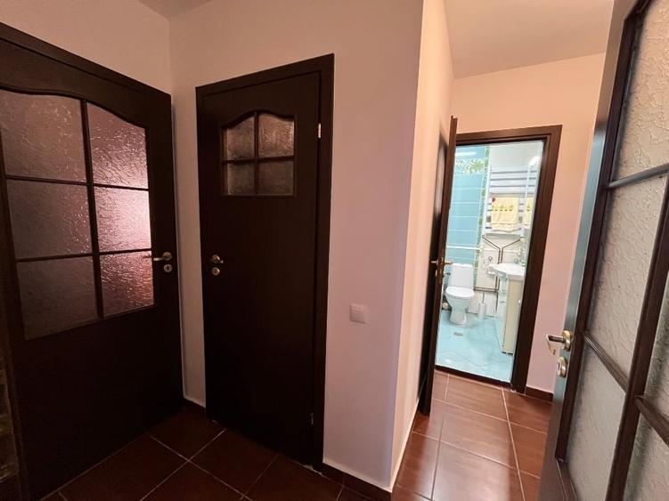Apartament cu 3 camere semidecomandat, mobilat în Vatra Luminoasă