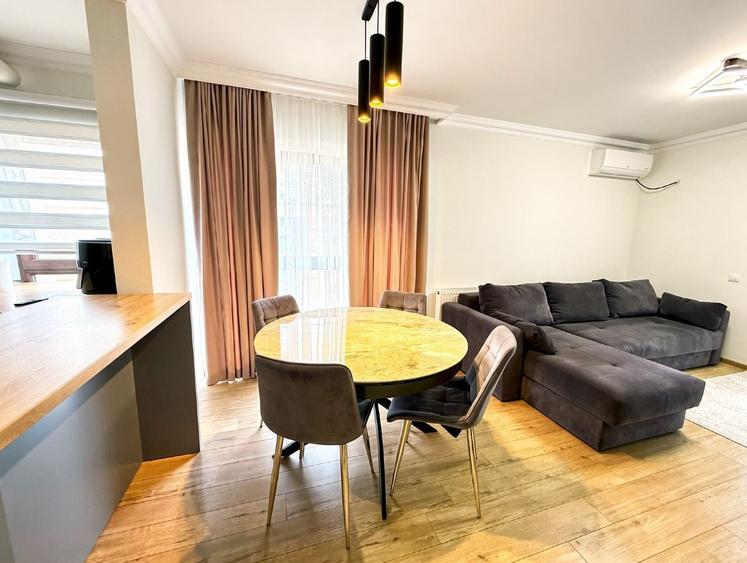 Apartament cu 4 camere decomandat, mobilat în Drumul Taberei