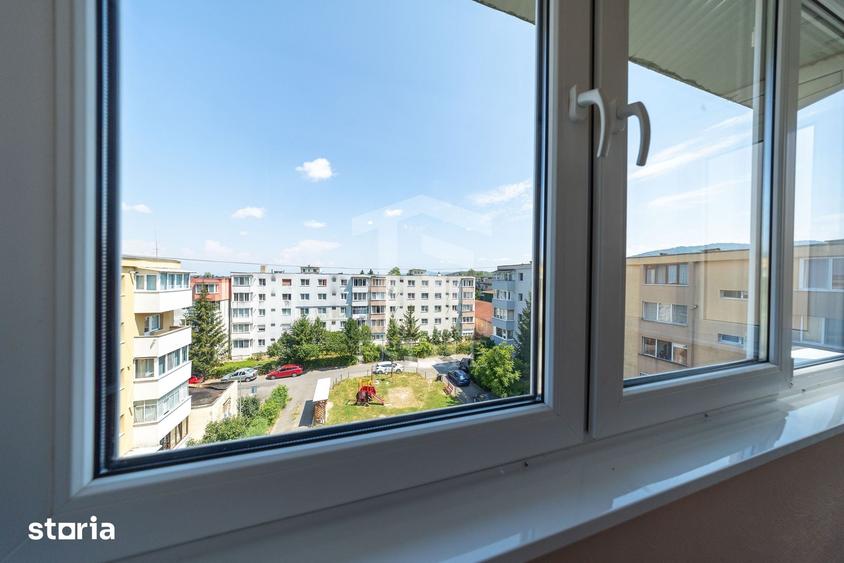 Apartament cu 3 camere decomandat în Electroprecizia