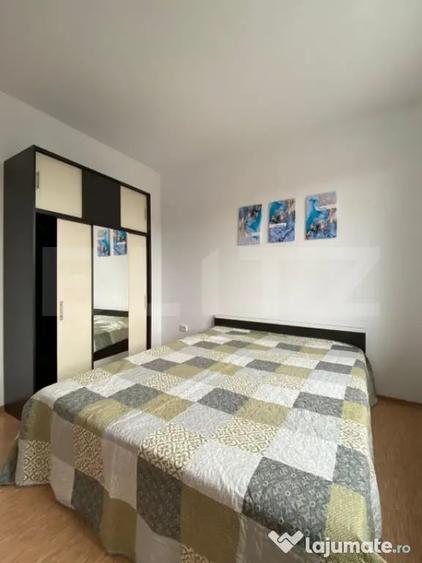 Apartament cu 3 camere semidecomandat în Câmpului