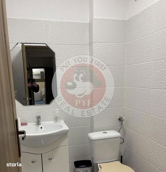 Apartament cu 3 camere semidecomandat în Rahova