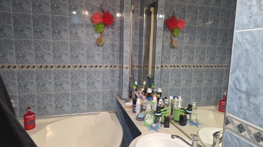 Apartament cu 3 camere semidecomandat în Dristor