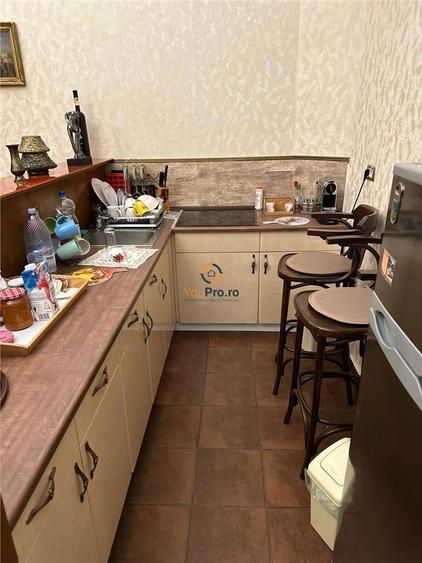 Apartament cu 3 camere decomandat în P-ța Unirii