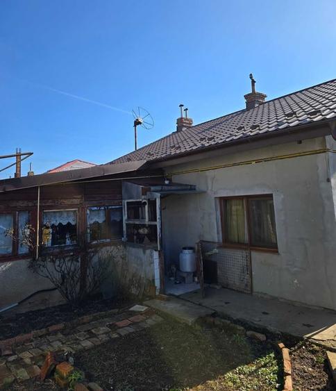 Casă cu 3 camere în Central