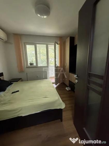 Apartament cu 4 camere semidecomandat în Drumul Taberei