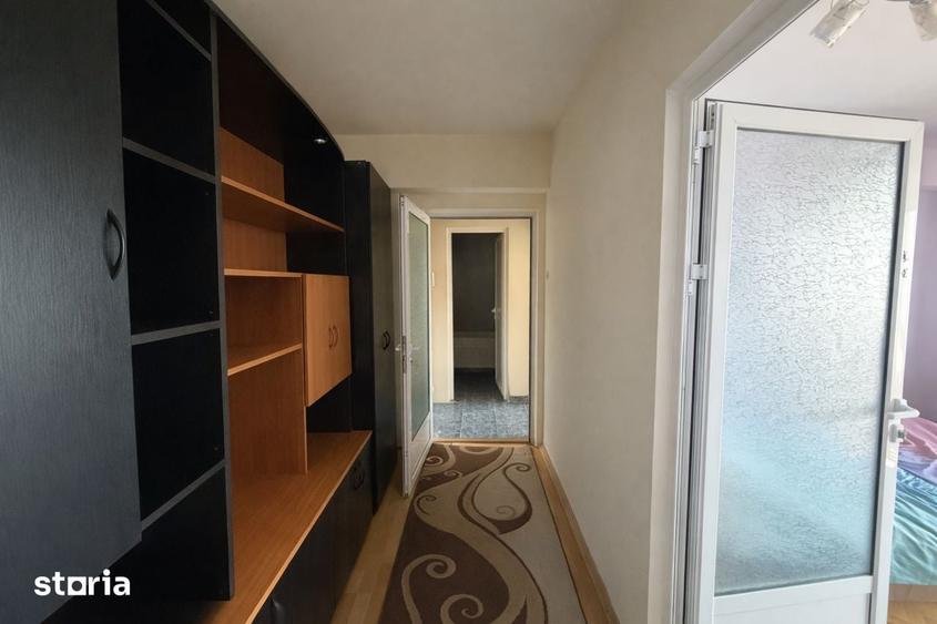 Apartament cu 3 camere decomandat în Tătărași