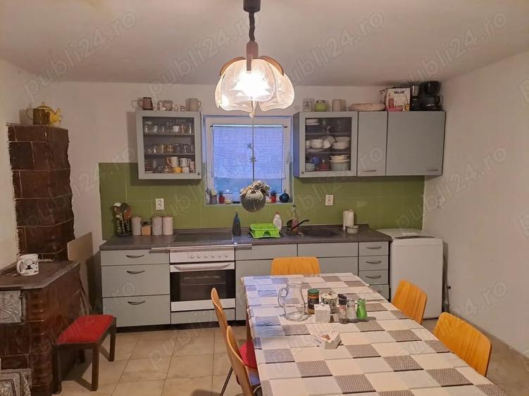 Casă cu 2 camere cu Teren 1400 Mp în Sârbova