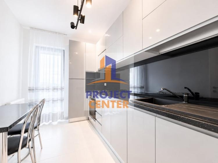 Apartament cu 3 camere decomandat, mobilat în Eremia