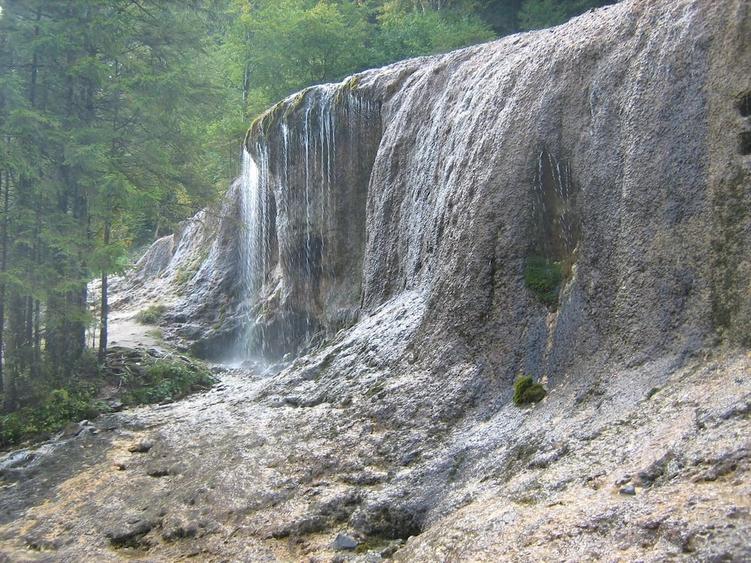 Teren de 13816 mp, în Vama Buzăului