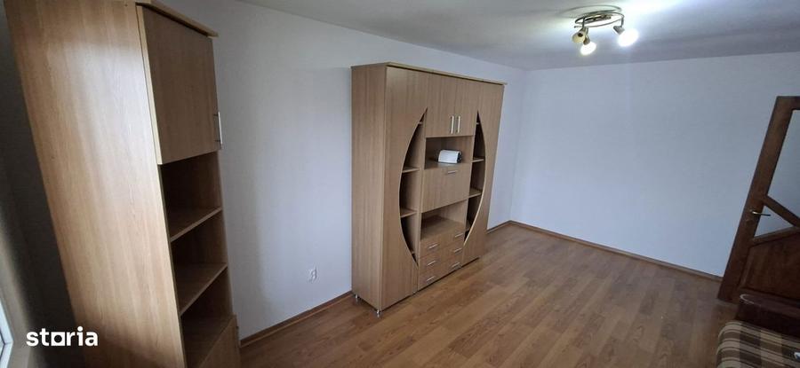Apartament cu 2 camere decomandat, mobilat în Mioriței