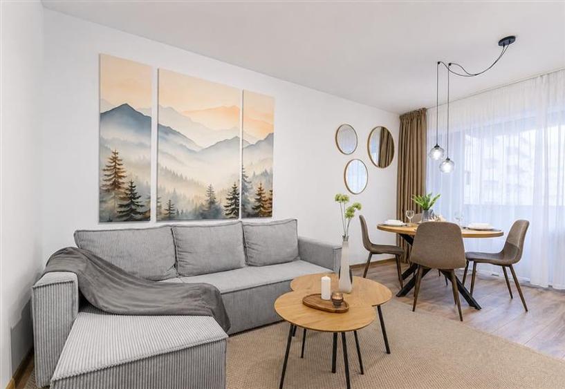 Apartament cu 2 camere decomandat, mobilat în Răcădău