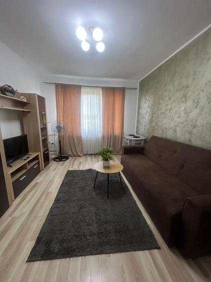 Garsonieră decomandată în Exterior Vest