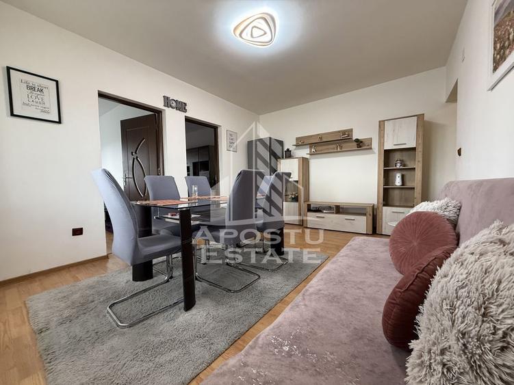 Apartament cu 3 camere semidecomandat, mobilat în Soarelui