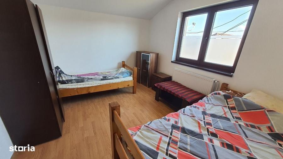 Casă cu 3 camere cu Teren 500 Mp în Central