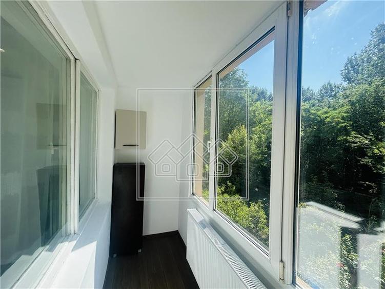 Apartament cu 2 camere decomandat în Hipodrom 1