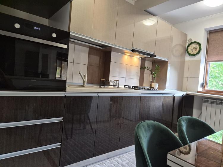 Apartament cu 2 camere decomandat în Primo