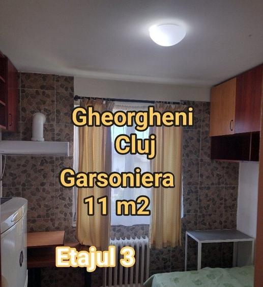 Garsonieră decomandată în Central