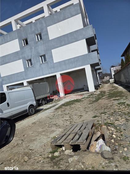 Spațiu comercial, de 65 mp, în Kamsas
