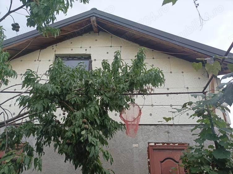 Casă cu 6 camere cu Teren 470 Mp în Calea Doftanei