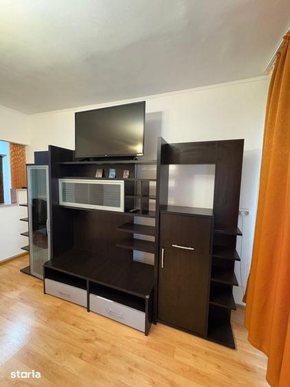 Garsonieră decomandată în Gară