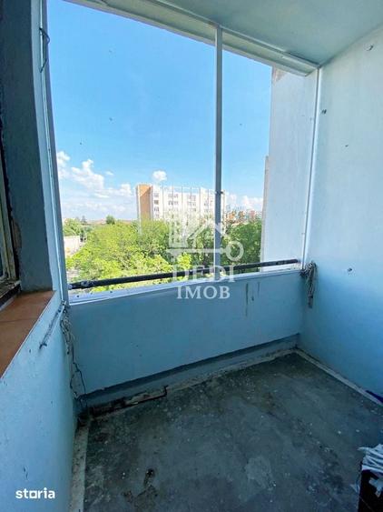 Apartament cu 3 camere decomandat în Nufărul