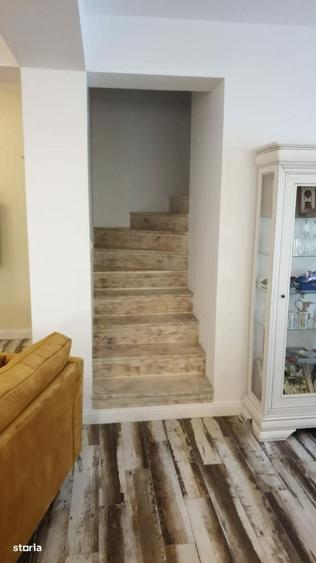Casă cu 4 camere în Adunații-Copăceni