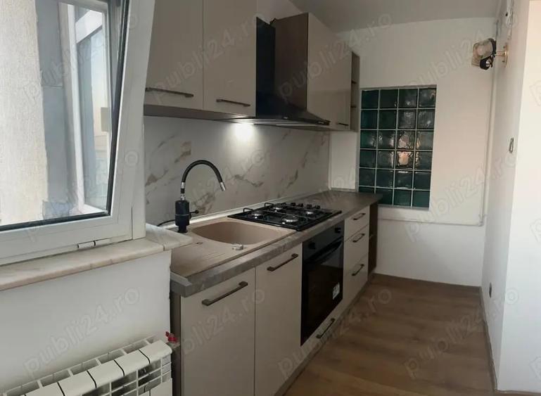 Apartament cu 4 camere decomandat în Central