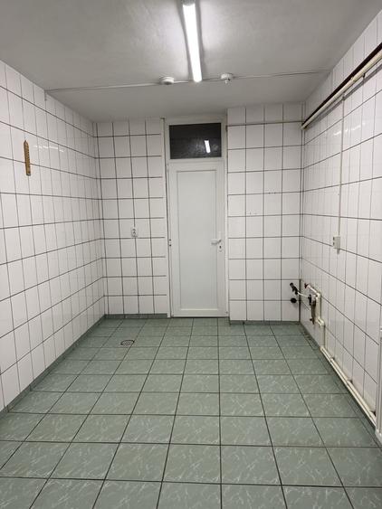 Inchiriez Spatiu Comercial, 70 mp, Piata Centrala, 500 - 8