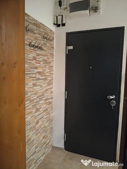 Apartament cu 2 camere decomandat în Rogerius