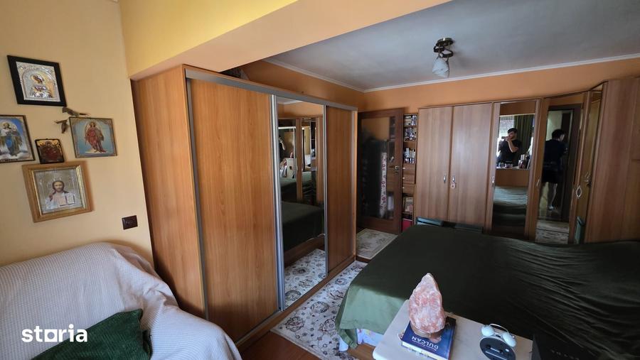 Apartament cu 3 camere decomandat în Tomis III